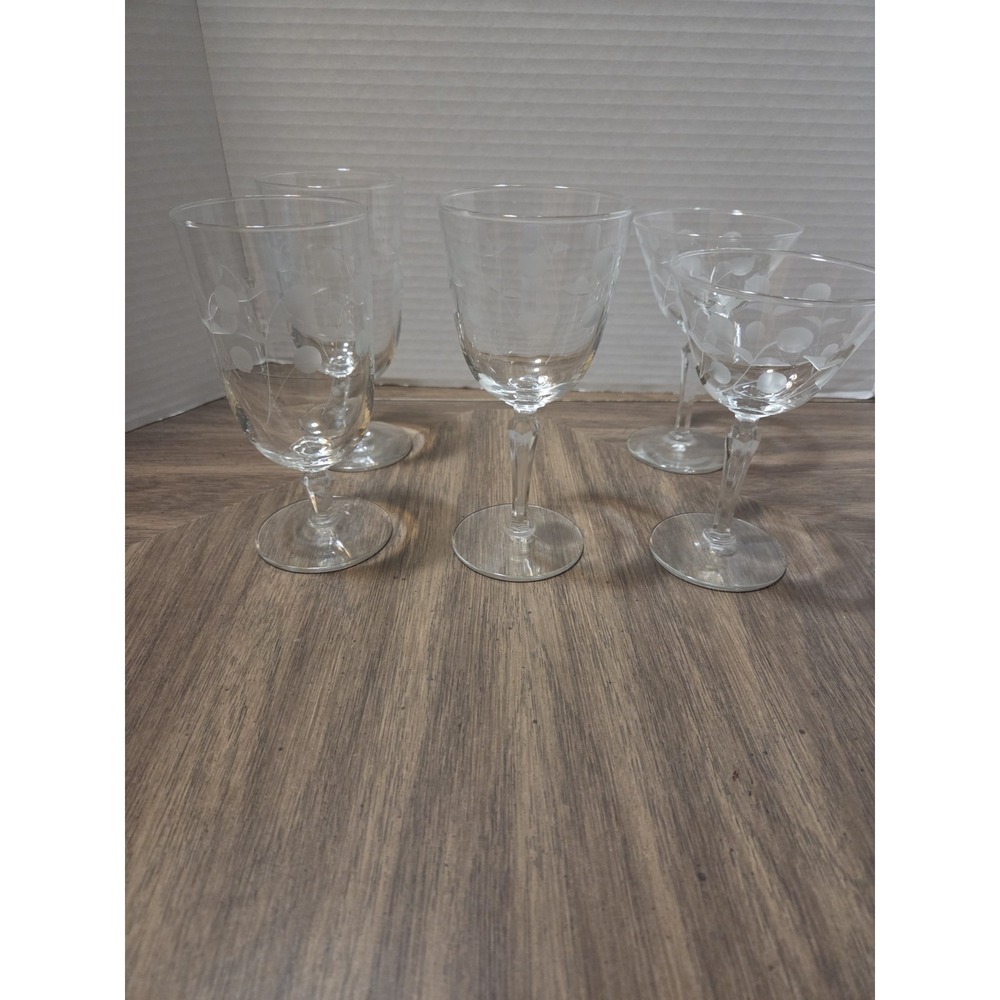 vintage Libbey "Carlton Dots" champagne or tall sherbet glass, 5 replacements